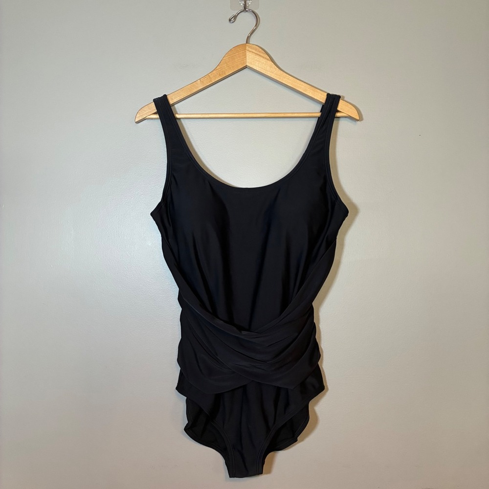 Speedo Womens Black Crossover Wrap Ruched One Piece Swimsuit Size 16 Athletic